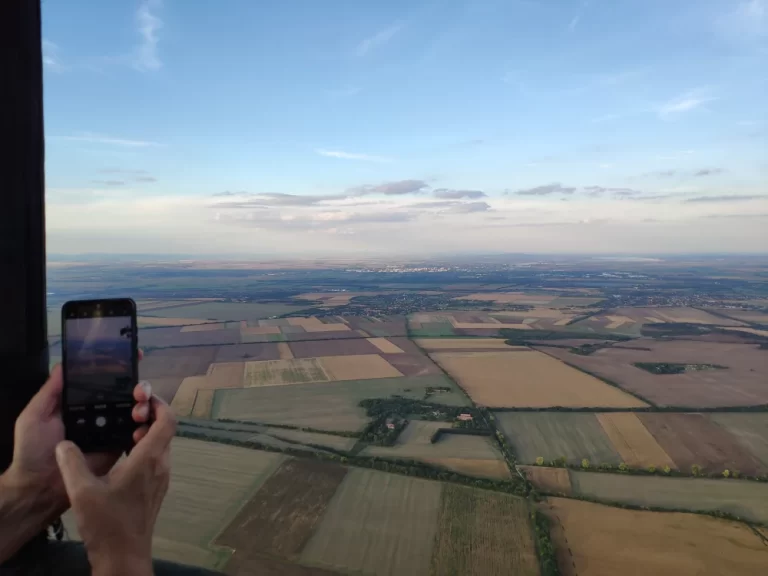 Fotózás a ballonos repülés közben